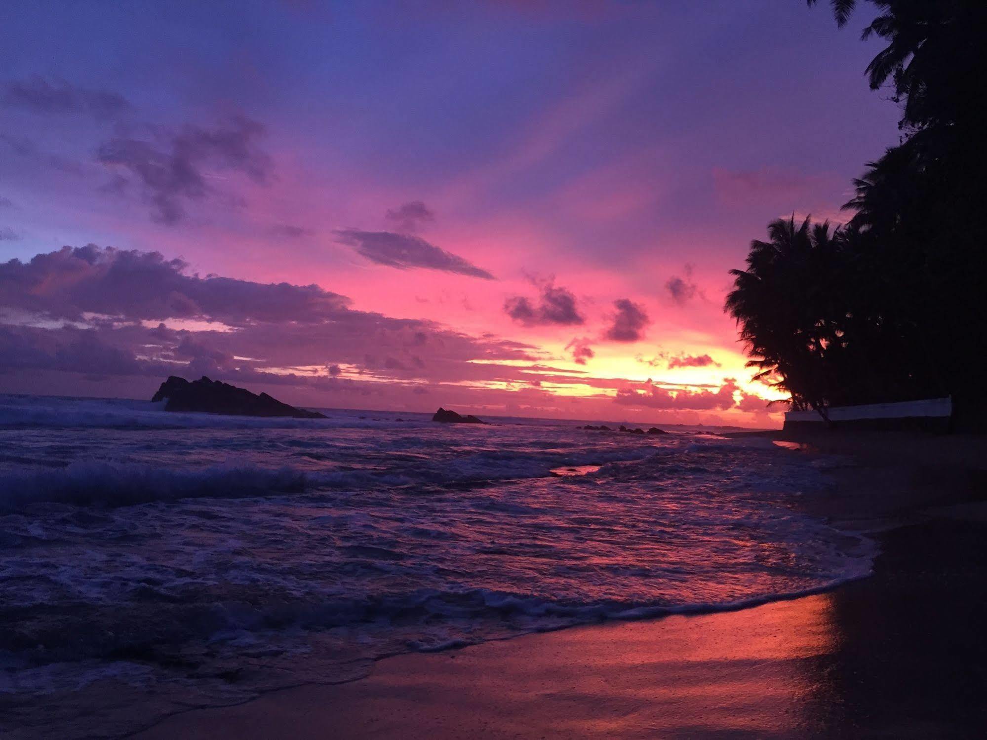 Blue Sky Beach Resort Unawatuna Luaran gambar
